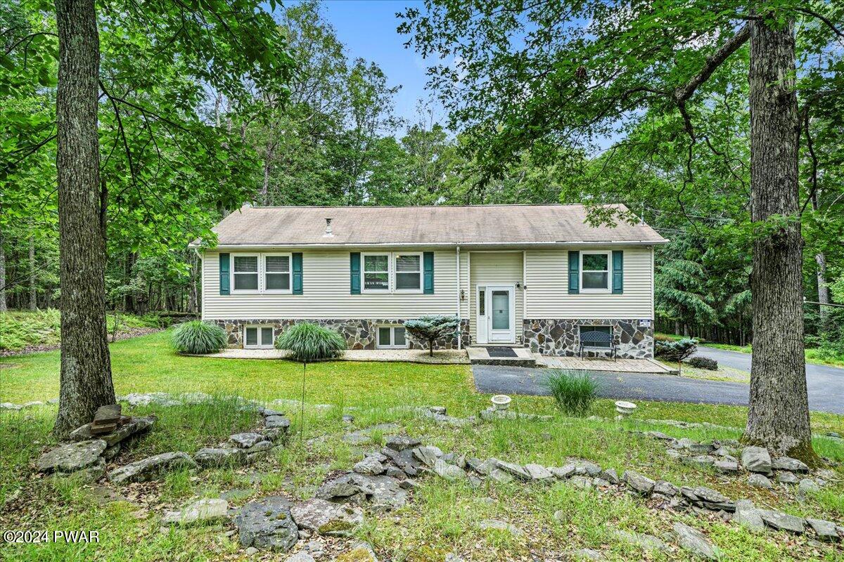 131 West Lilac Road Milford, PA 18337 - Photo 2 of 36 05-HTV1039