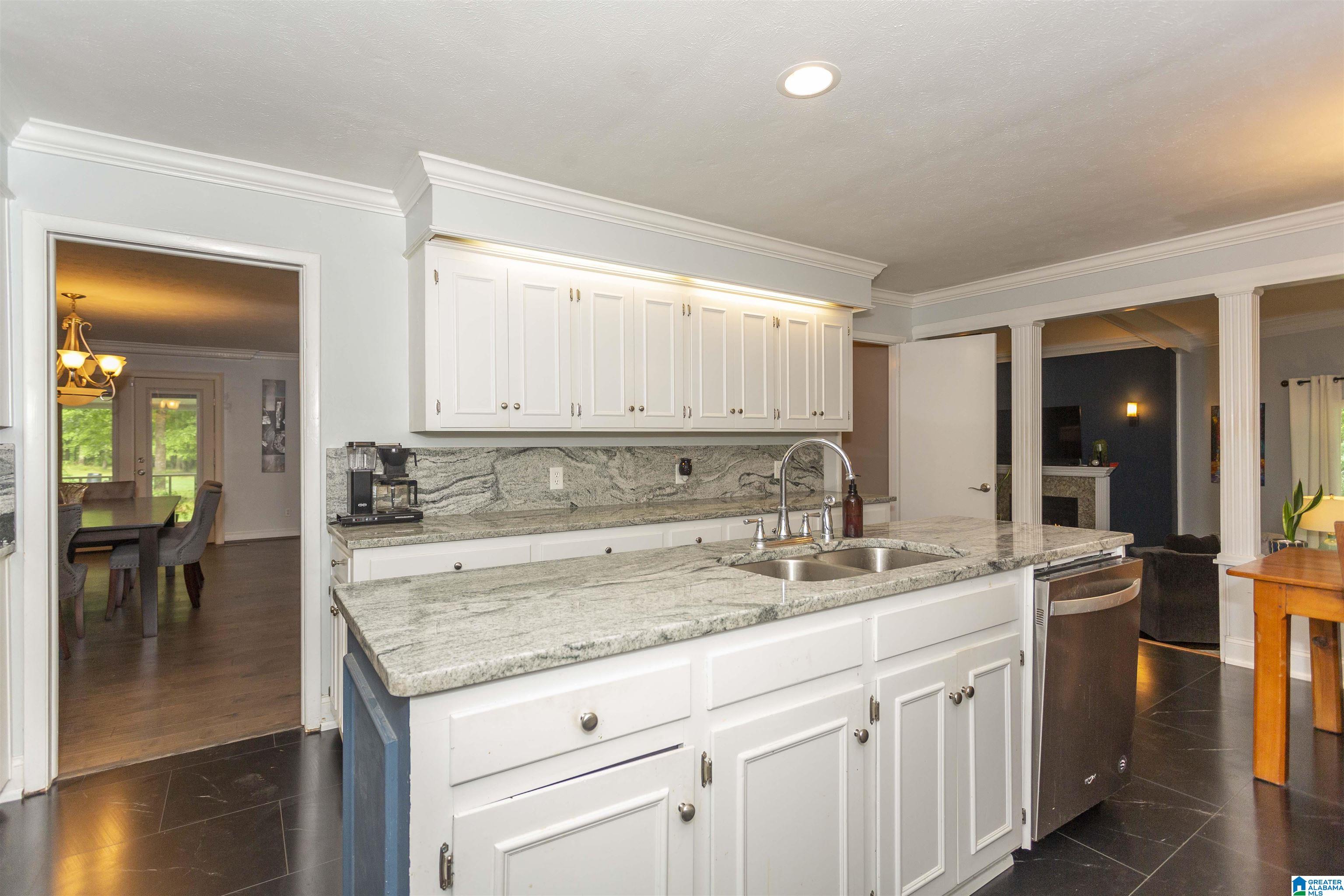 465 Lakewood Road Rainbow City, AL 35906 - Photo 11 of 43