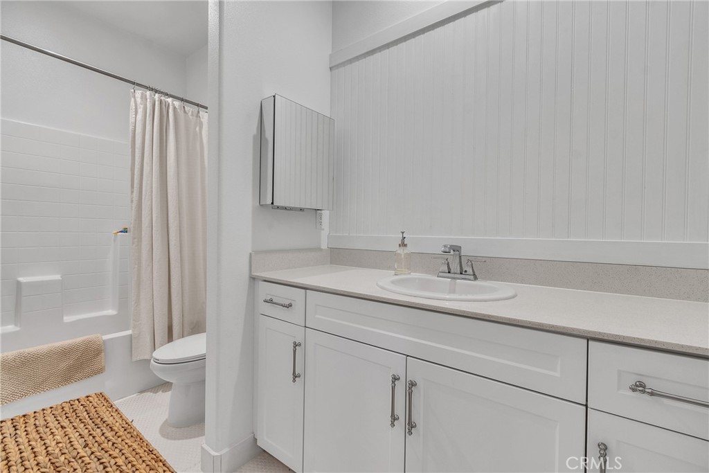 8367 Explorer Street Chino, CA 91708 - Photo 15 of 23 Upstairs bathroom