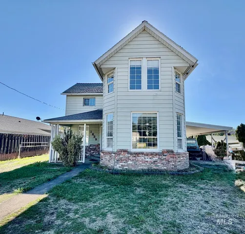 $299,900 | 1239 Sycamore Street, Clarkston, WA 99403