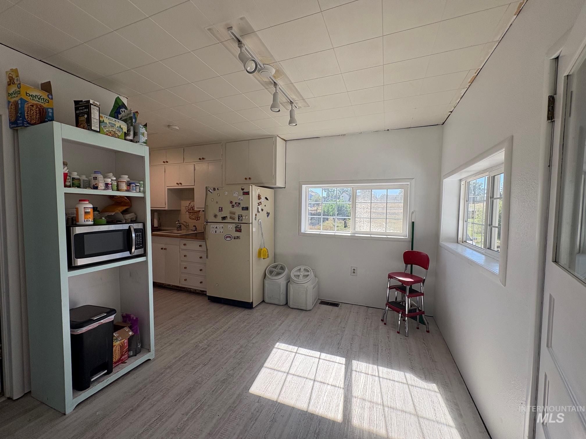 1239 Sycamore Street Clarkston, WA 99403 - Photo 3 of 26