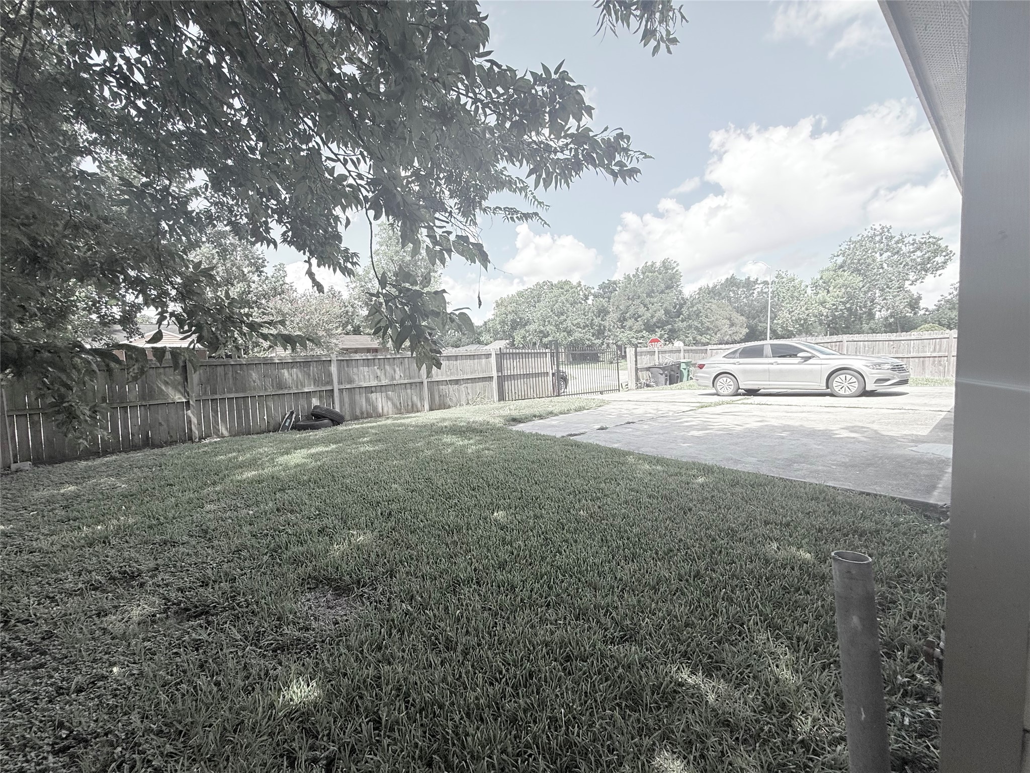 5103 Northridge Drive Houston, TX 77033 - Photo 12 of 39 a view of a outdoor space and yard