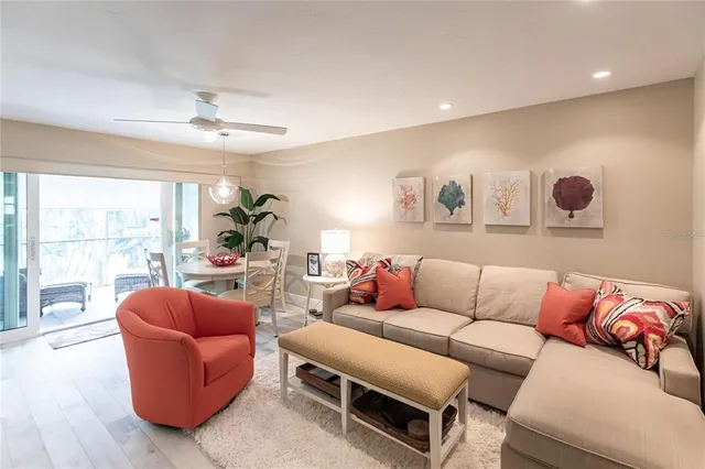 $649,500 | 145 Avenida Messina, Unit 3, Sarasota, FL 34242