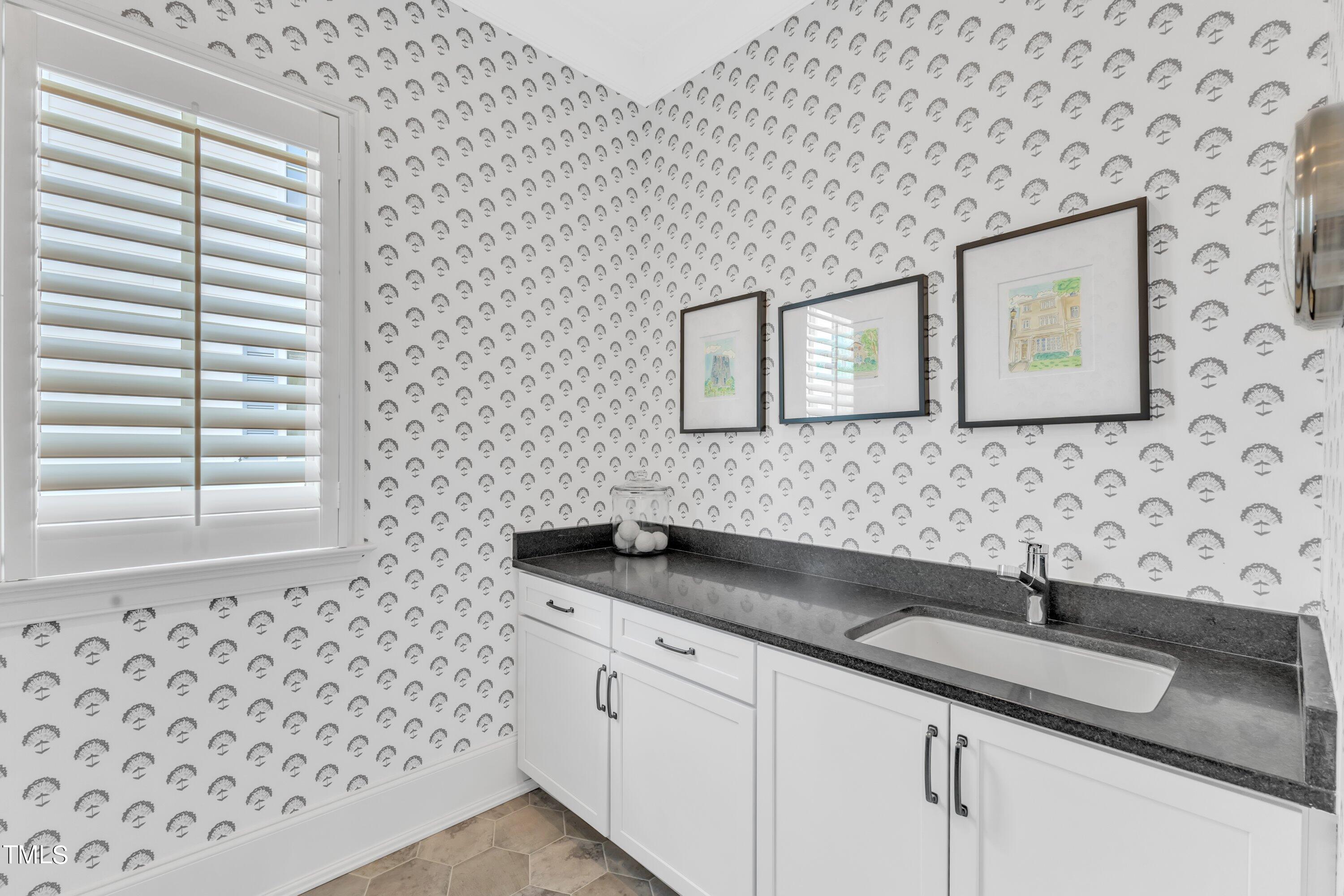 3517 Bellevue Road Raleigh, NC 27609 - Photo 20 of 49 Large Laundry Room w/Sink