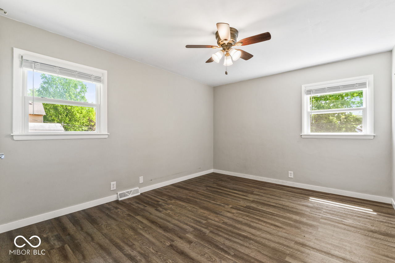 219 West Taylor Street Pendleton, IN 46064 - Photo 17 of 35