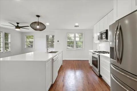 $579,900 | 89-91 Spanish Fort Boulevard, New Orleans, LA 70124