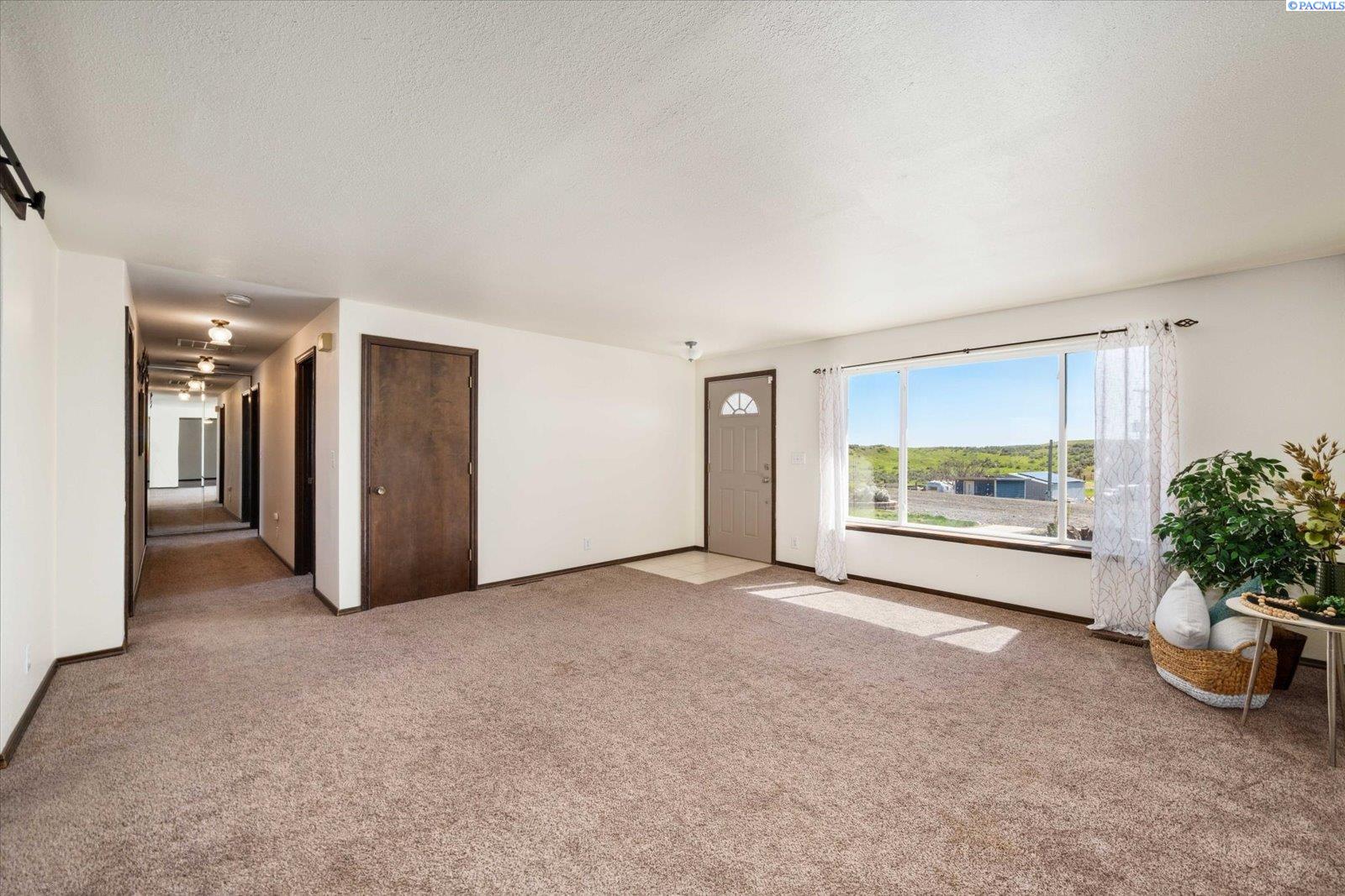 700 Blanton Road Eltopia, WA 99330 - Photo 4 of 39 Gallery Image 4