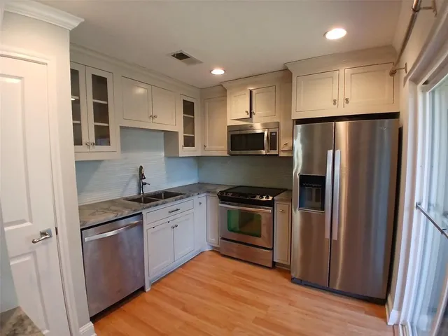 $1,250 | 5335 Bent Tree Forest Drive, Unit 279T, Dallas, TX 75248