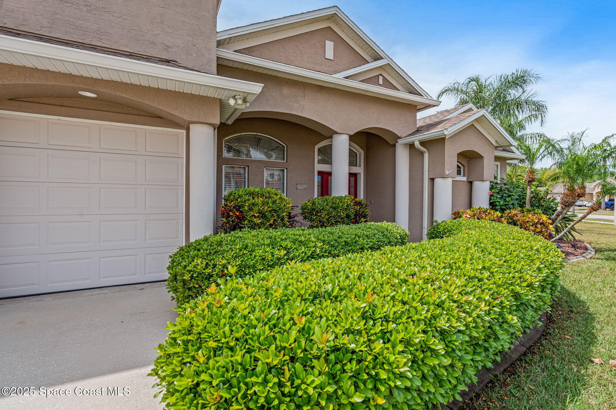 1835 Harbor Point Drive Merritt Island, FL 32952 - Photo 4 of 67 Beautifully Landscaped