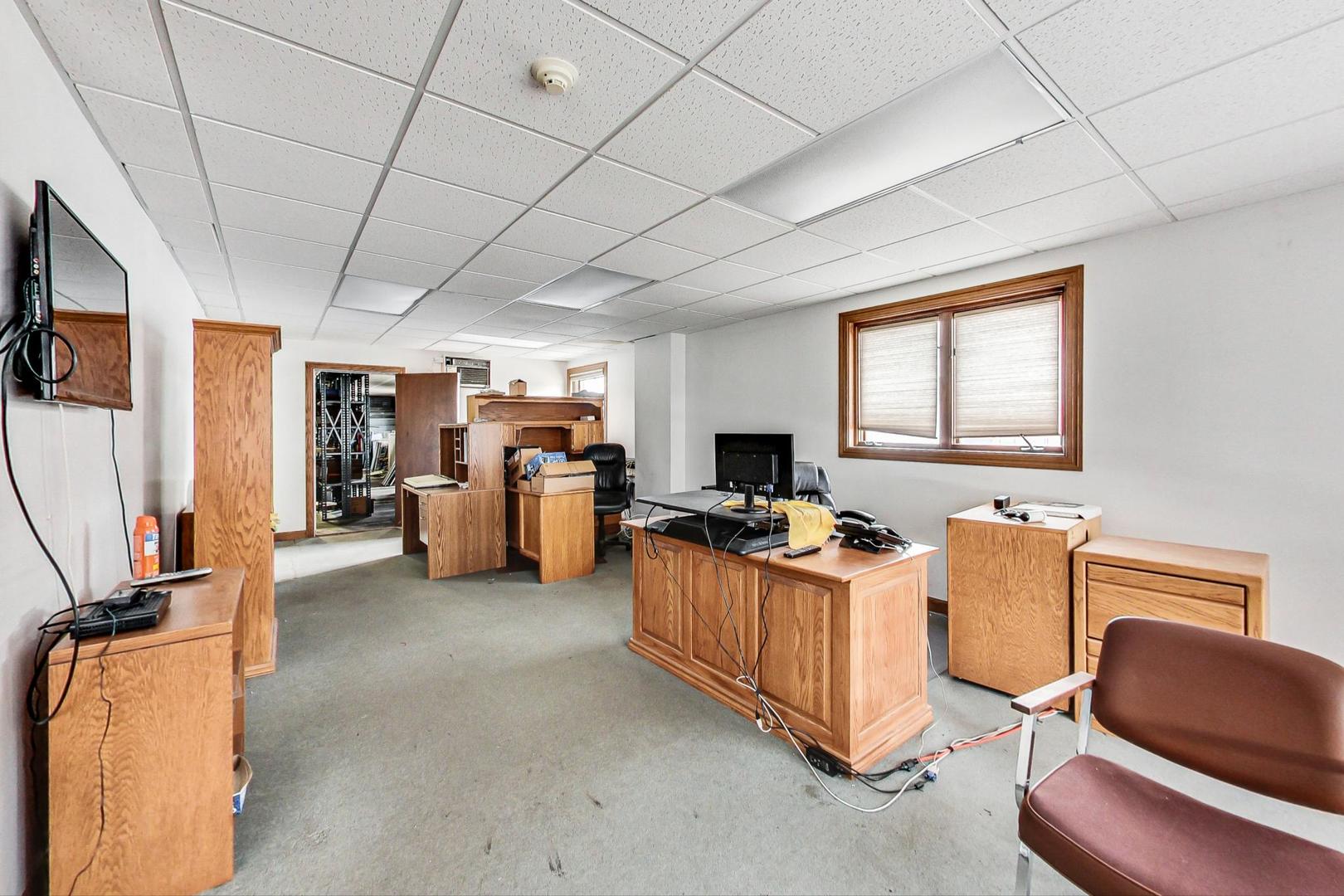 2275 Sheridan Road Zion, IL 60099 - Photo 19 of 51