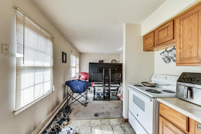 $450,000 | 2275 Sheridan Road, Zion, IL 60099