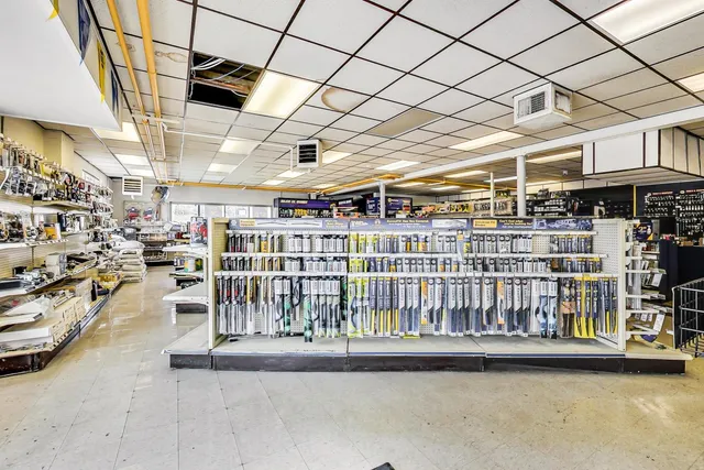 $450,000 | 2275 Sheridan Road, Zion, IL 60099