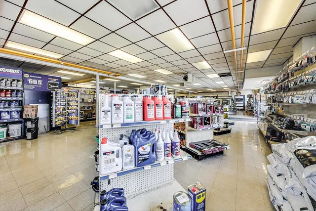 $450,000 | 2275 Sheridan Road, Zion, IL 60099