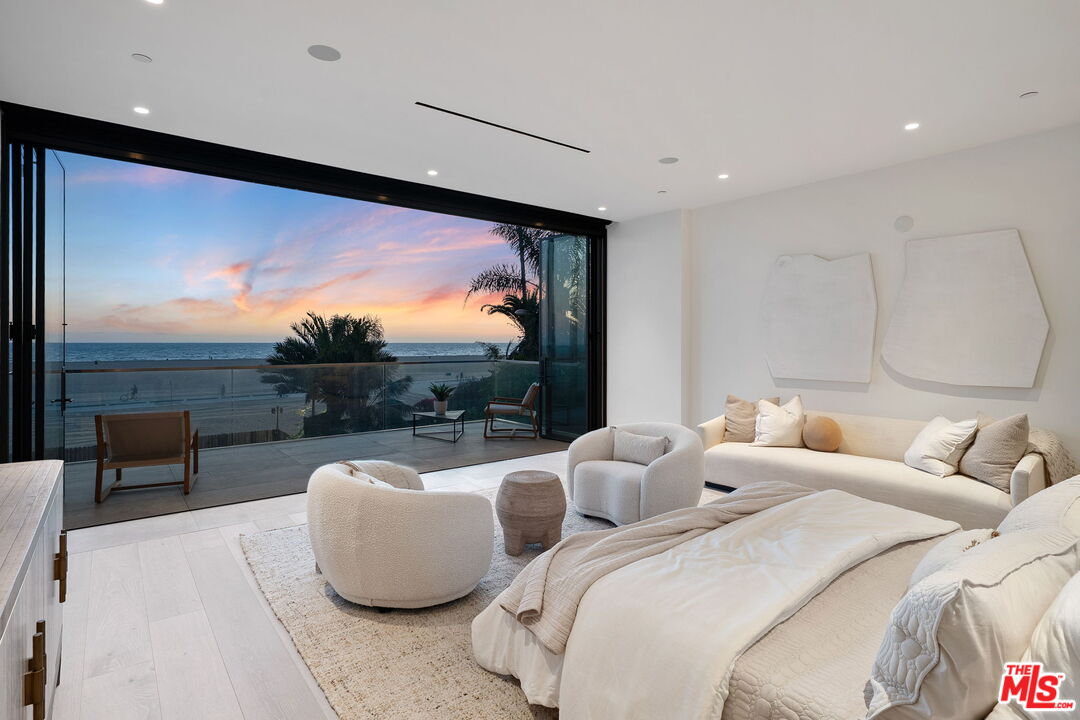 938 Palisades Beach Road Santa Monica, CA 90403 - Photo 40 of 47