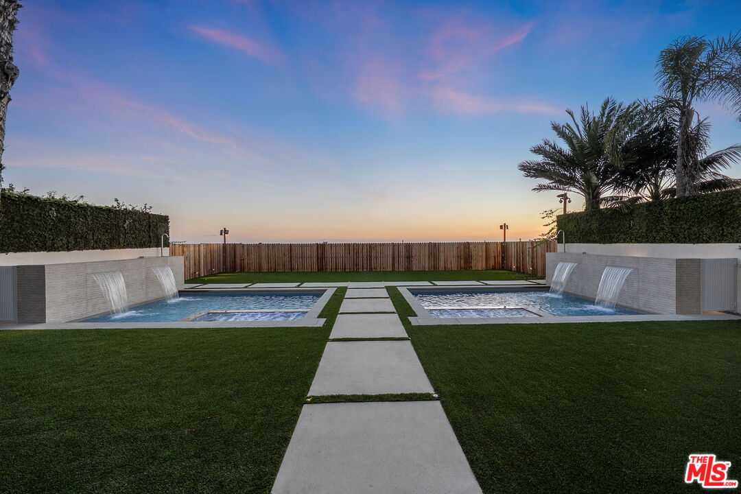 938 Palisades Beach Road Santa Monica, CA 90403 - Photo 42 of 47