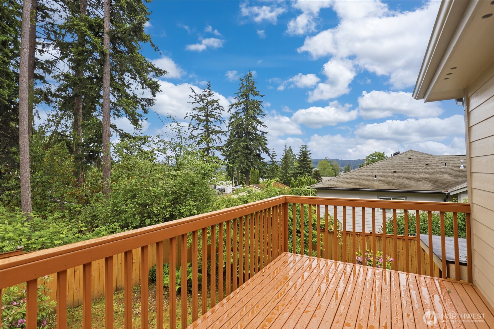 1963 Northwest Rampart Ridge Court Bremerton, WA 98311 - Photo 37 of 40