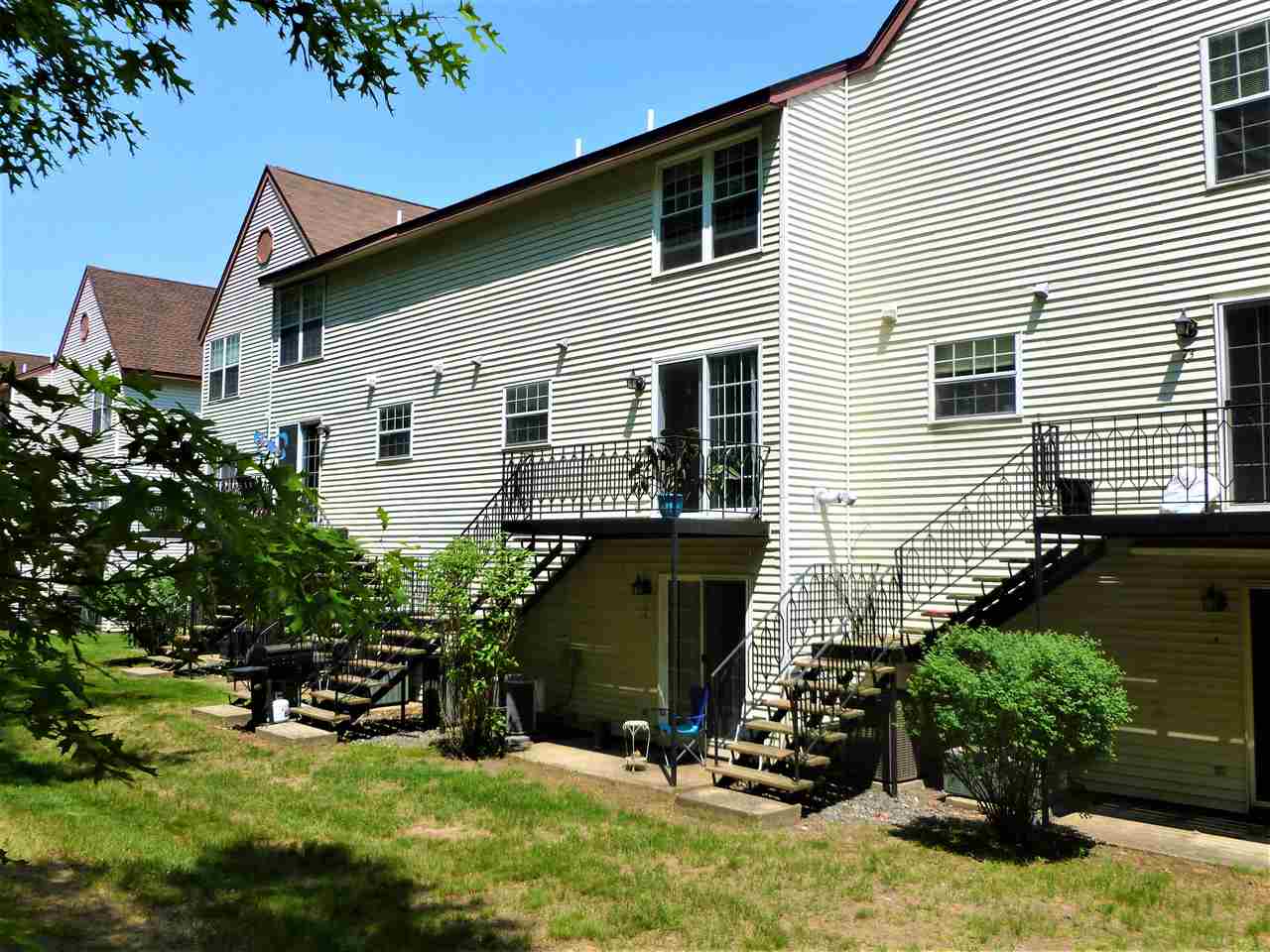 71 East Ridge Road Merrimack, NH 03054 - Photo 10 of 12 Gallery Image 10
