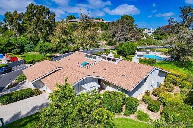 $1,390,000 | 2065 Caminito San Nicholas, La Jolla, CA 92037