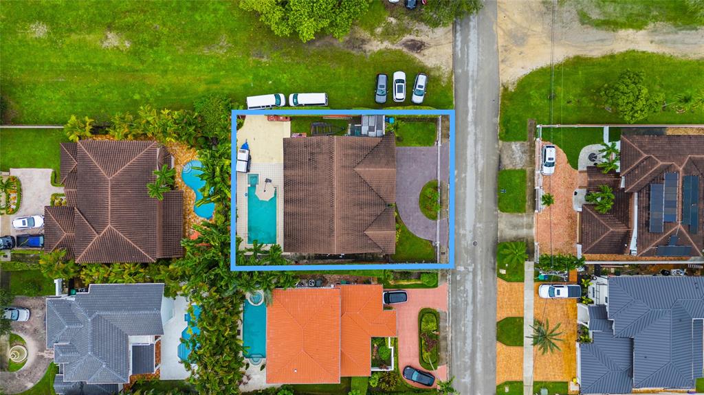 an aerial view of multiple house