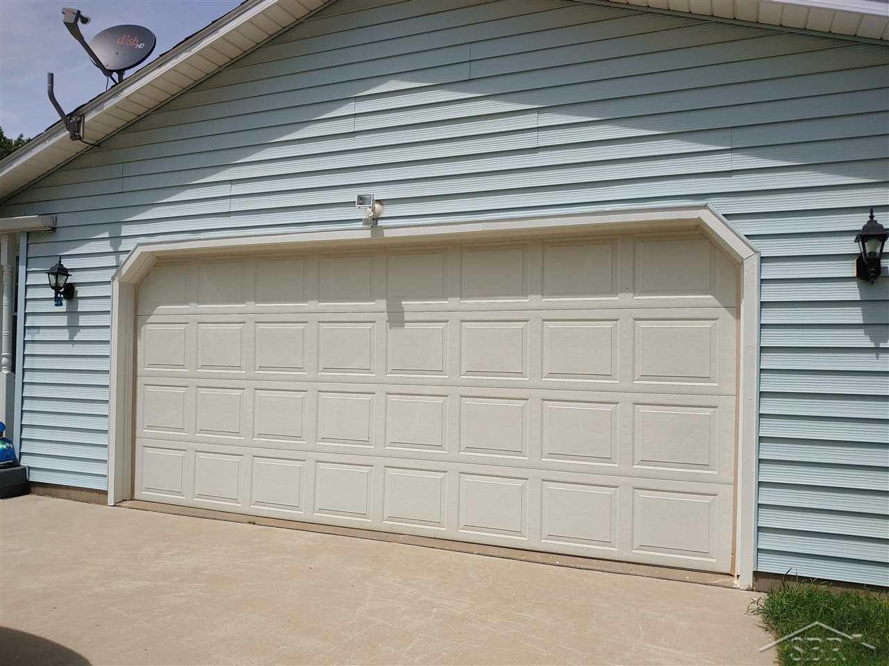 10439 East Willard Road Millington, MI 48746 - Photo 3 of 29 50013024-2.JPG