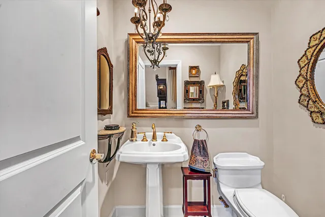 $999,950 | 5120 Carter Grove Lane, Roanoke, VA 24012