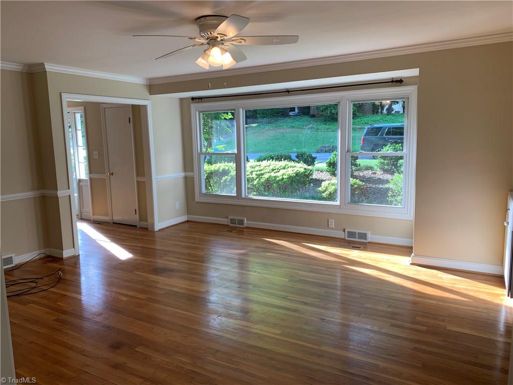 3028 Kinnamon Road Winston-Salem, NC 27104 - Photo 2 of 25 Living room off front entrance.