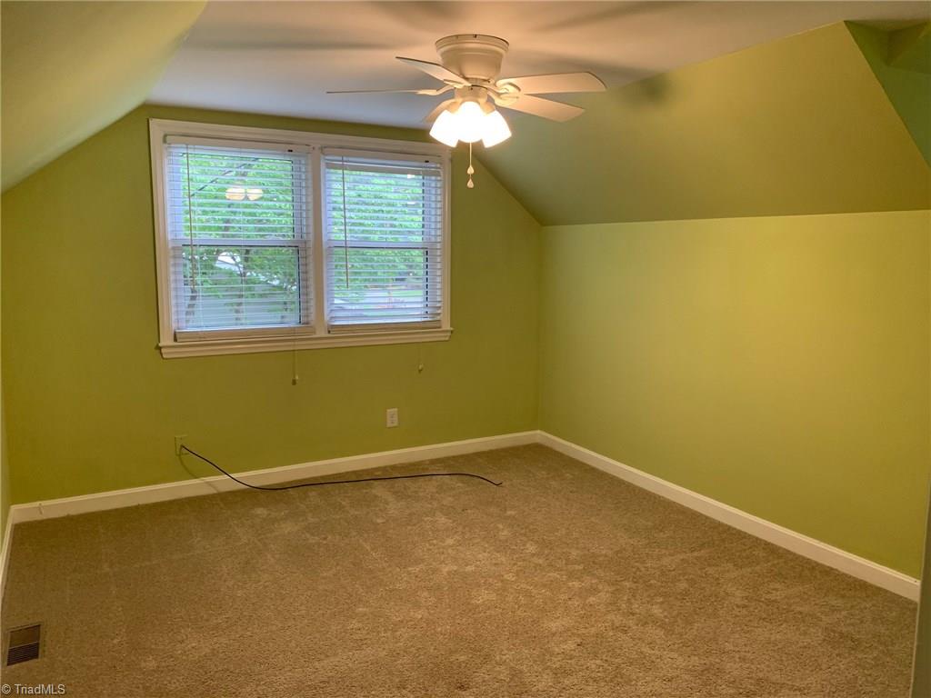 3028 Kinnamon Road Winston-Salem, NC 27104 - Photo 19 of 25 2nd upstairs bedroom.
