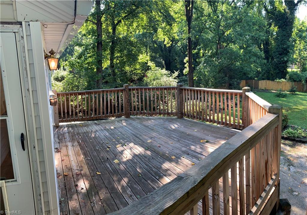 3028 Kinnamon Road Winston-Salem, NC 27104 - Photo 10 of 25 Deck off of kitchen.