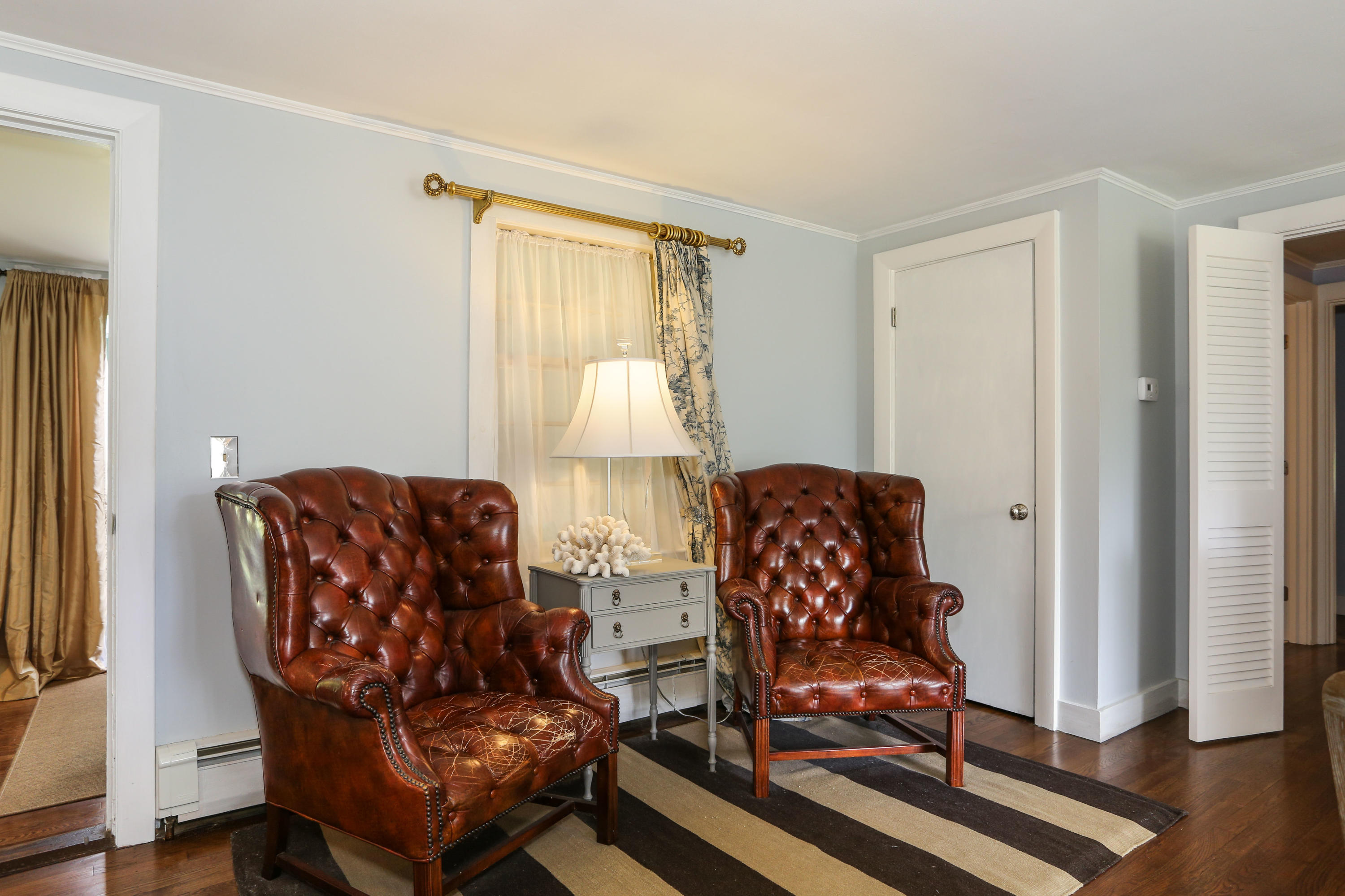 18 Sparrowhawk Road Orleans, MA 02653 - Photo 15 of 43 a living room with furniture