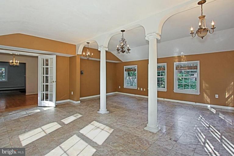 821 Snider Lane Silver Spring, MD 20905 - Photo 9 of 26 Family Room 2