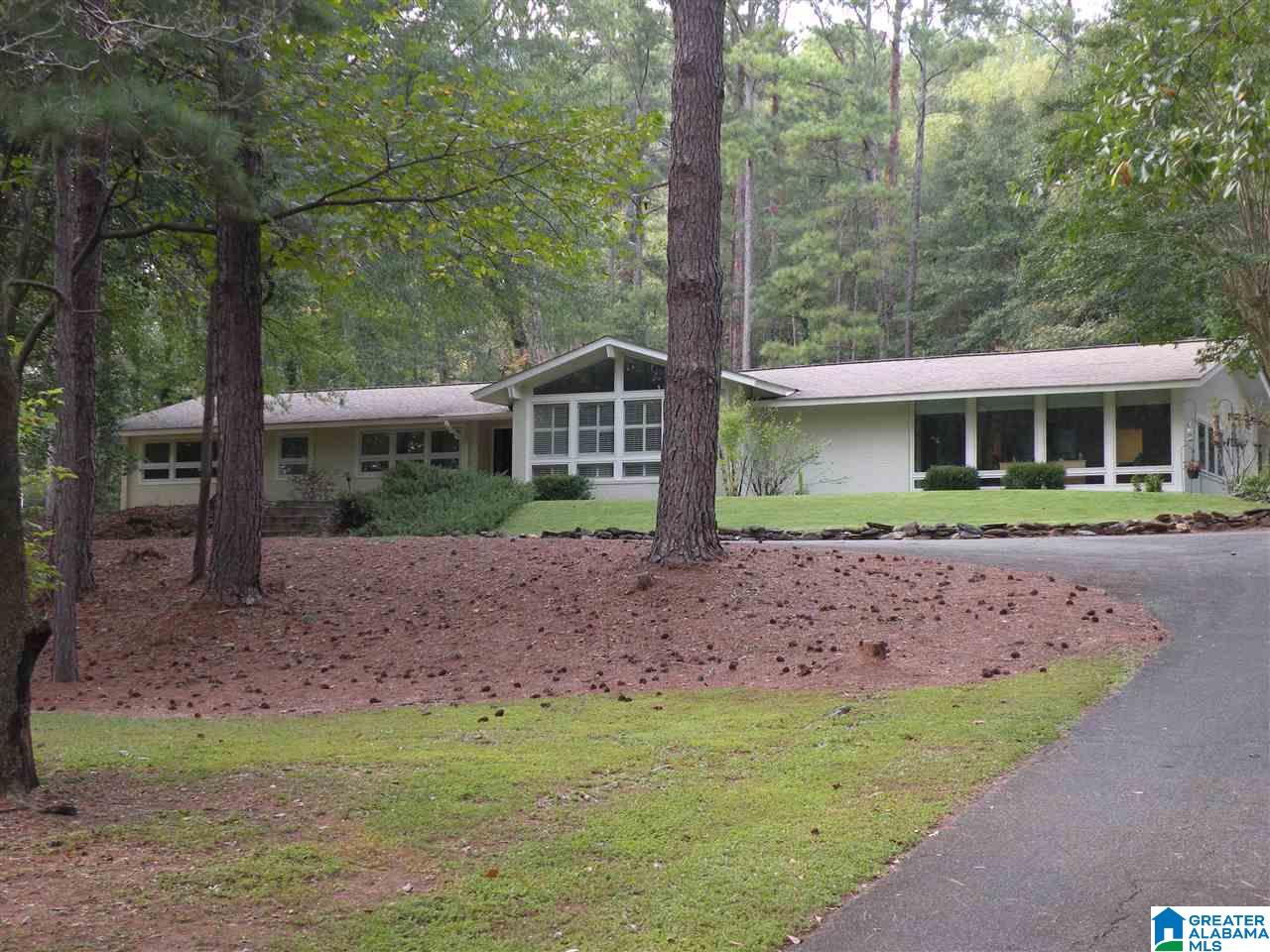 2424 Lake Terrace Road Sylacauga, AL 35150 - Photo 2 of 35
