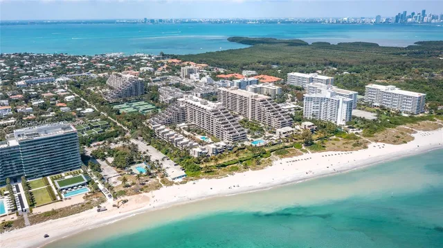 $5,000 | 201 Crandon Boulevard, Unit 505, Key Biscayne, FL 33149