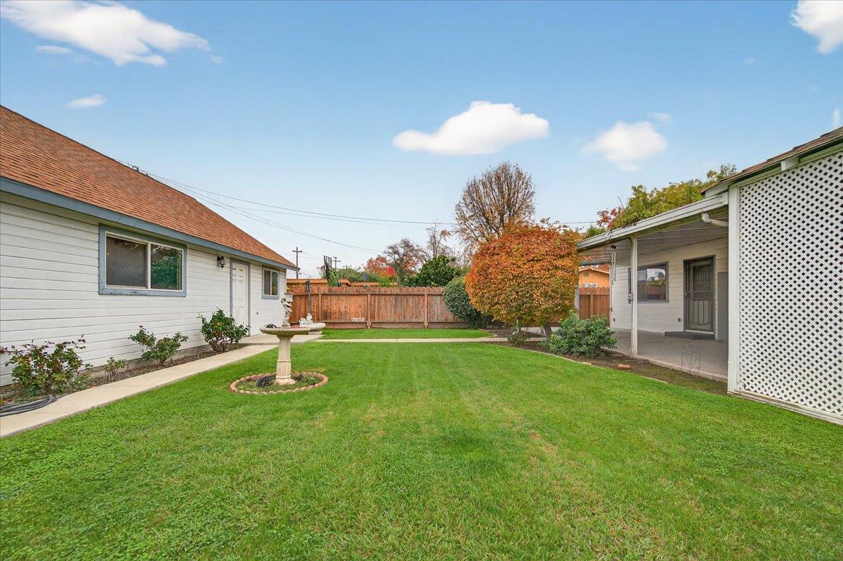 311 South K Street Madera, CA 93637 - Photo 25 of 46