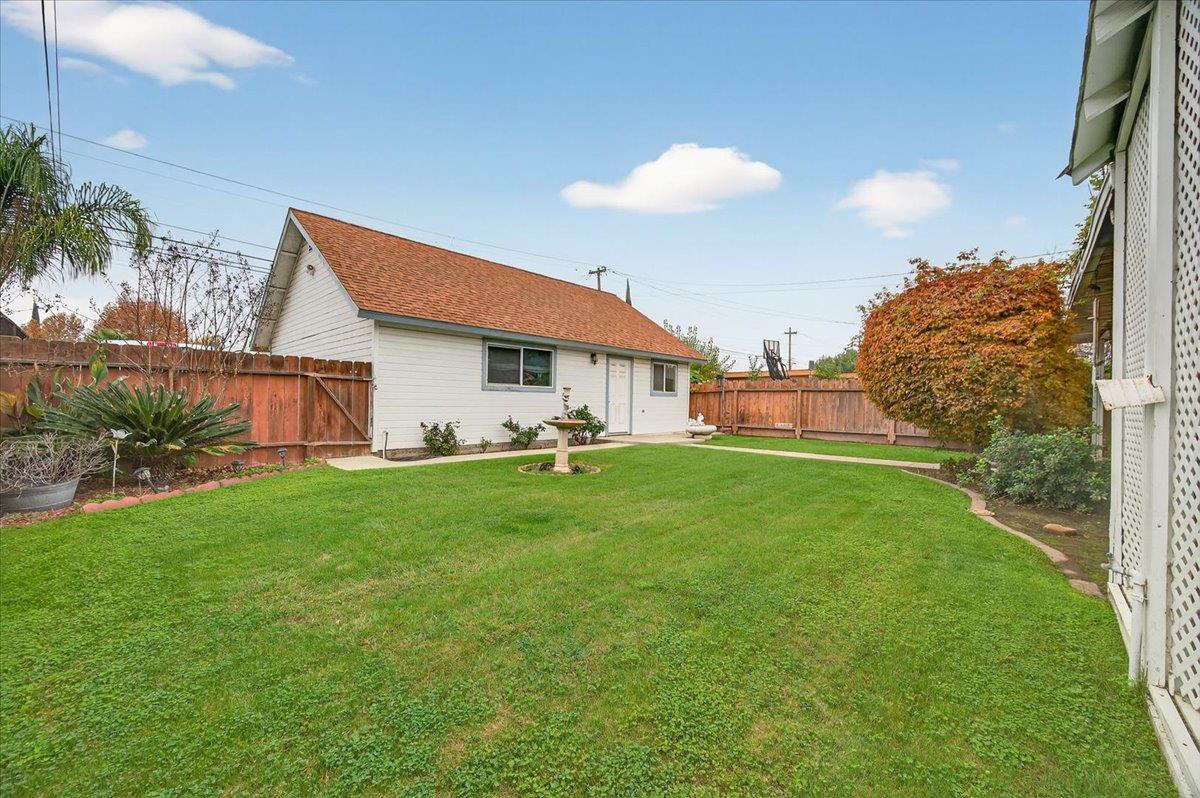 311 South K Street Madera, CA 93637 - Photo 26 of 46