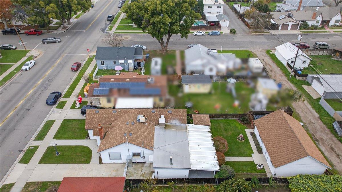 311 South K Street Madera, CA 93637 - Photo 4 of 46