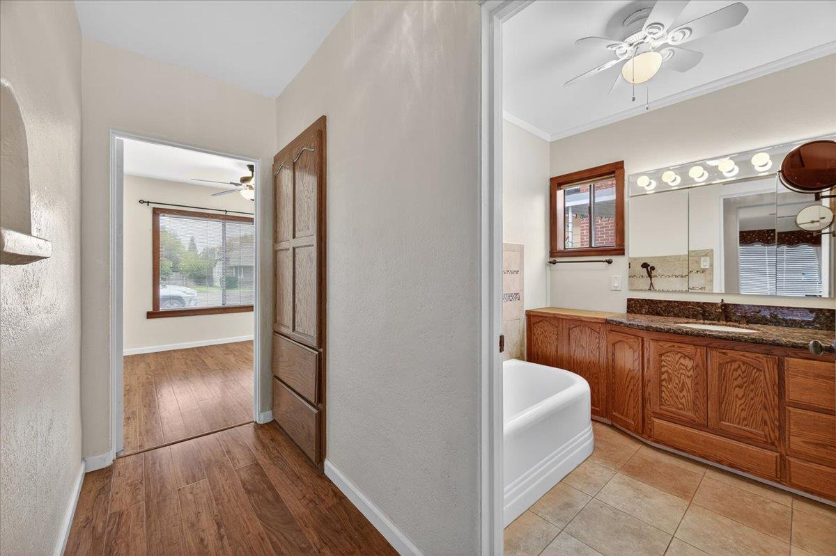311 South K Street Madera, CA 93637 - Photo 44 of 46