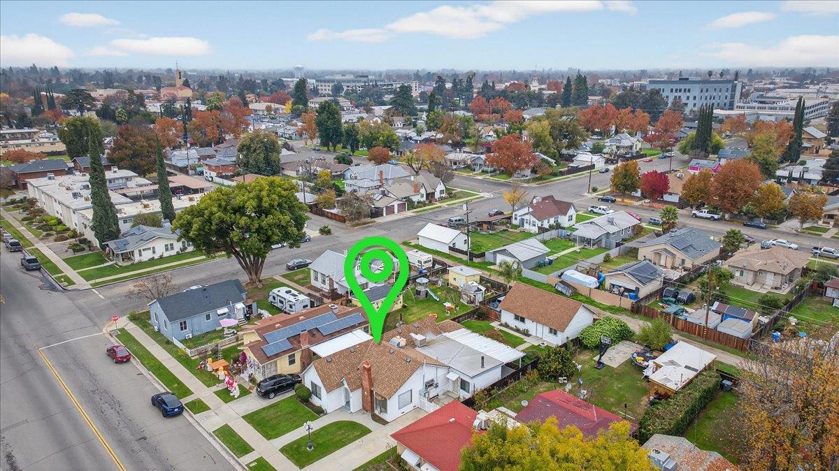 311 South K Street Madera, CA 93637 - Photo 6 of 46