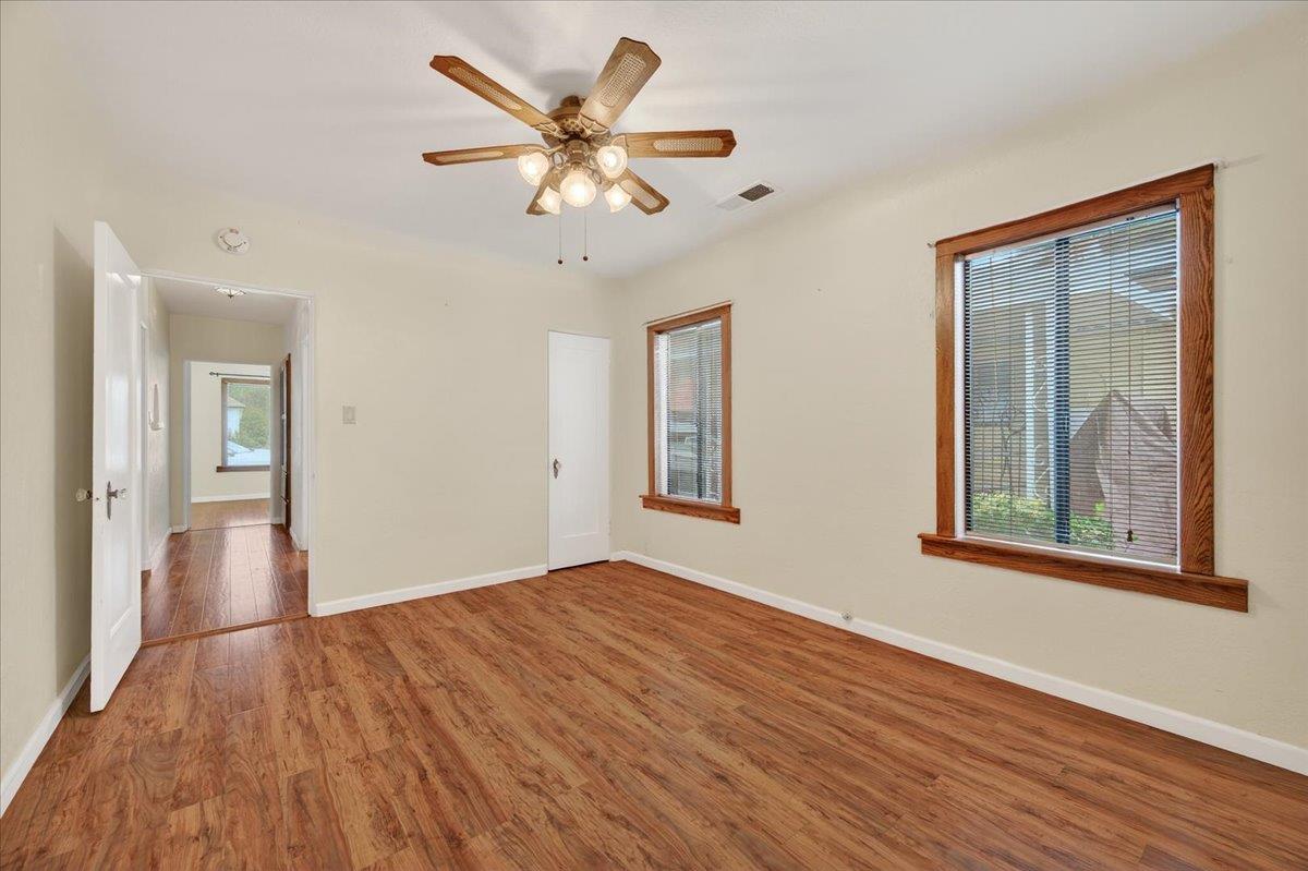 311 South K Street Madera, CA 93637 - Photo 9 of 46