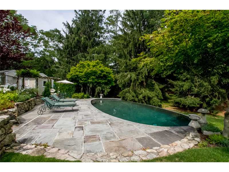 4 Camelback Way Westerly, RI 02891 - Photo 22 of 24 Swimming Pool/Hot Tub/Sauna. with clubhouse!!