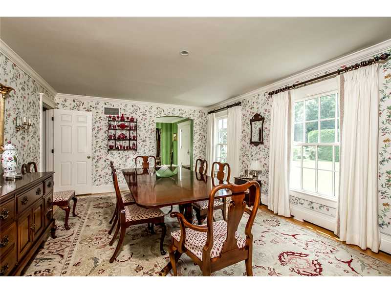 4 Camelback Way Westerly, RI 02891 - Photo 7 of 24 Dining Room.