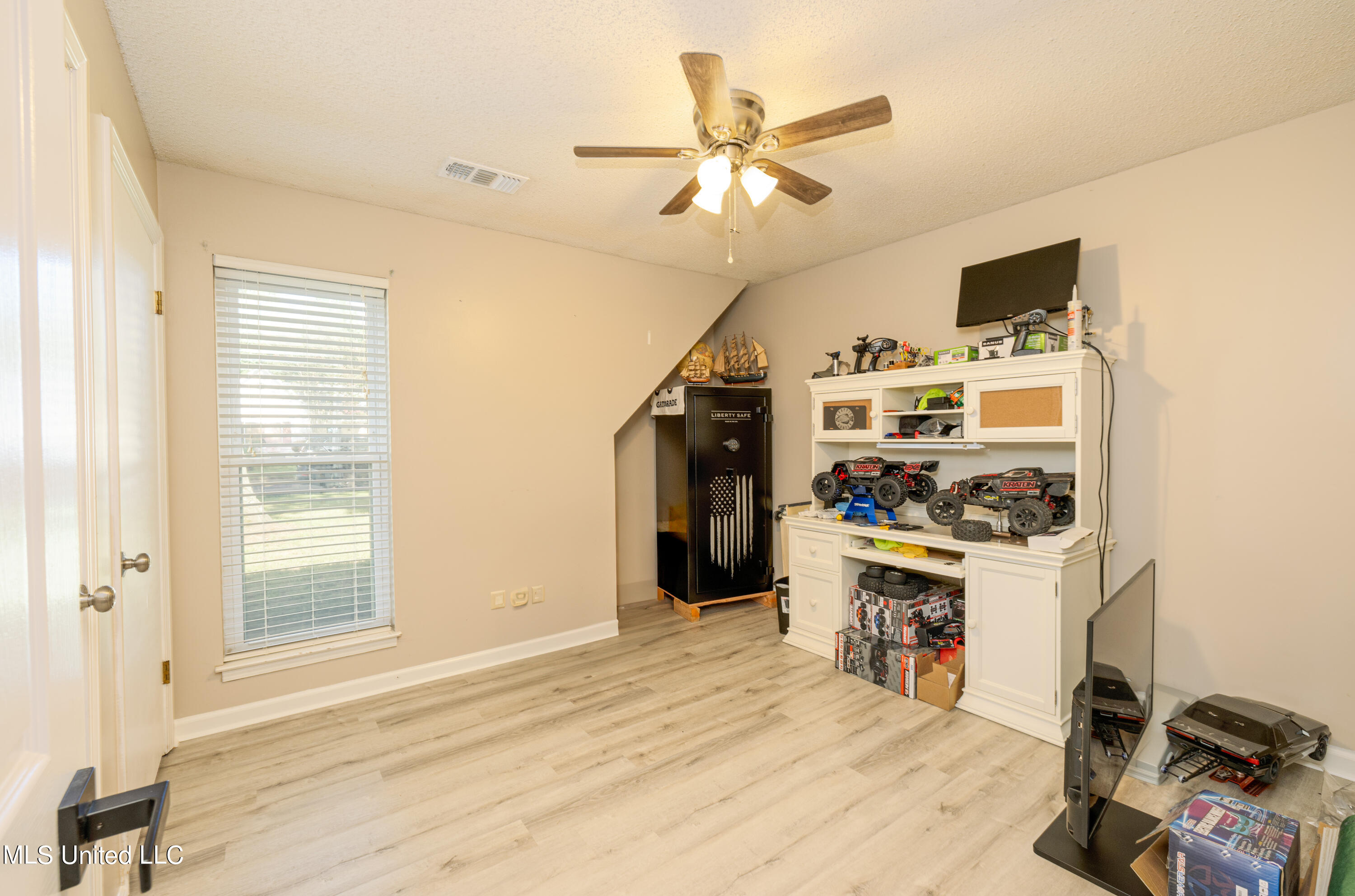 7341 Kingcrest Road Olive Branch, MS 38654 - Photo 15 of 25 Bedroom 2