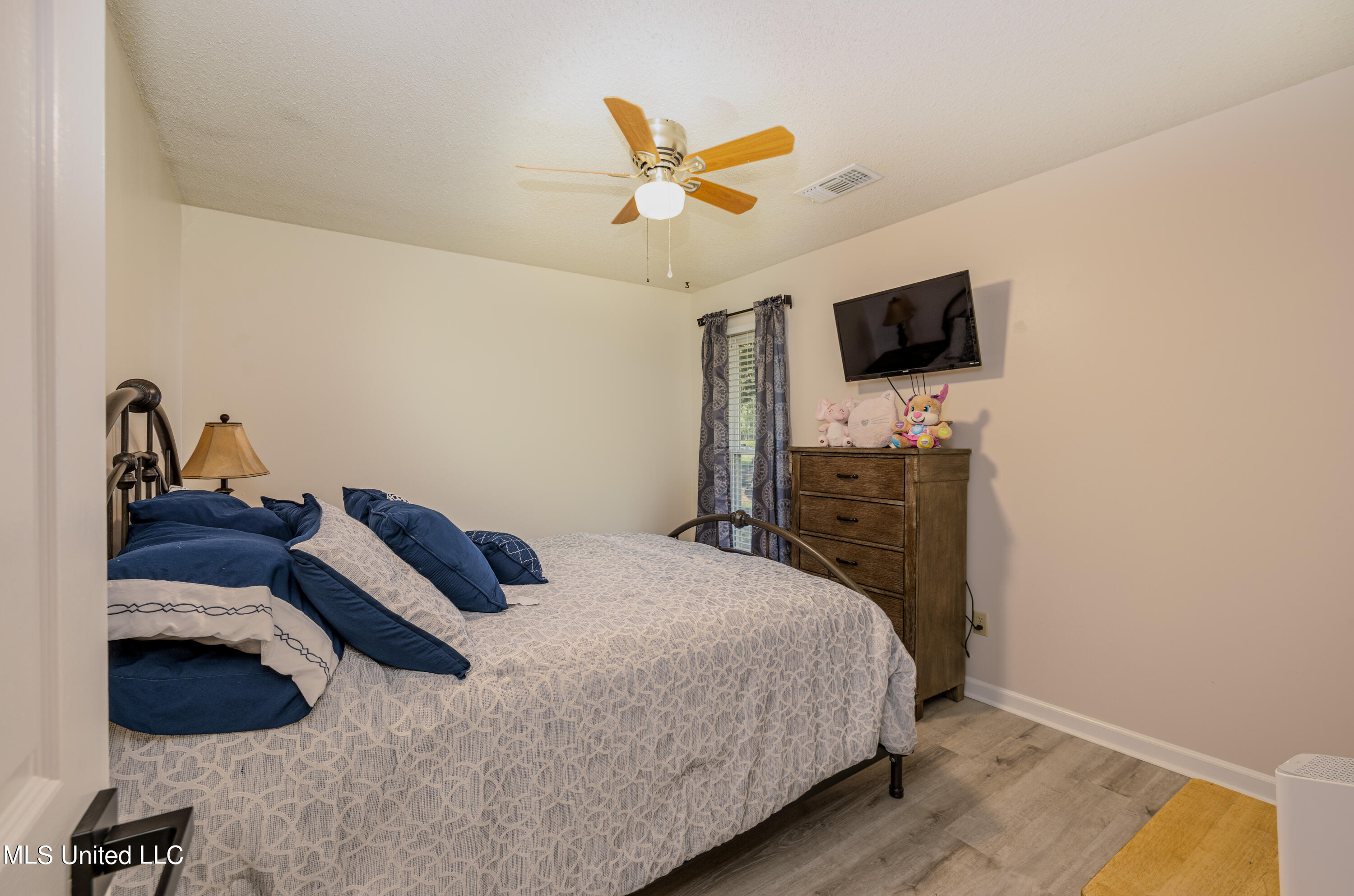 7341 Kingcrest Road Olive Branch, MS 38654 - Photo 16 of 25 Bedroom 3