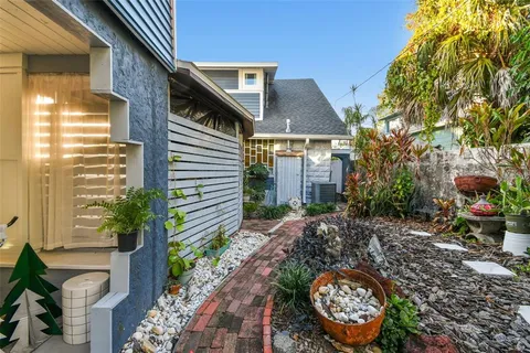 $999,500 | 945 11th Street North, St. Petersburg, FL 33705