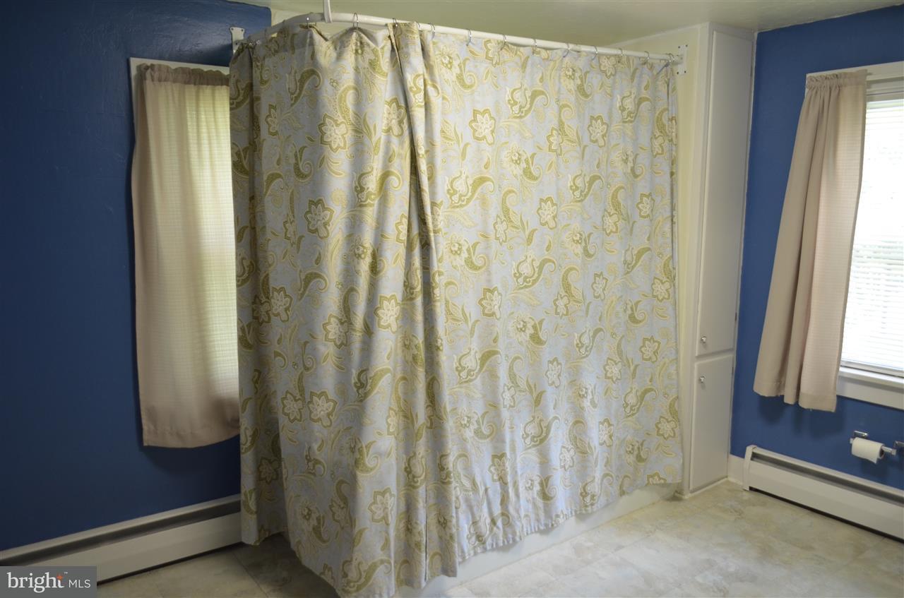 1793 Ridgewood Road York, PA 17406 - Photo 7 of 9 Gallery Image 7