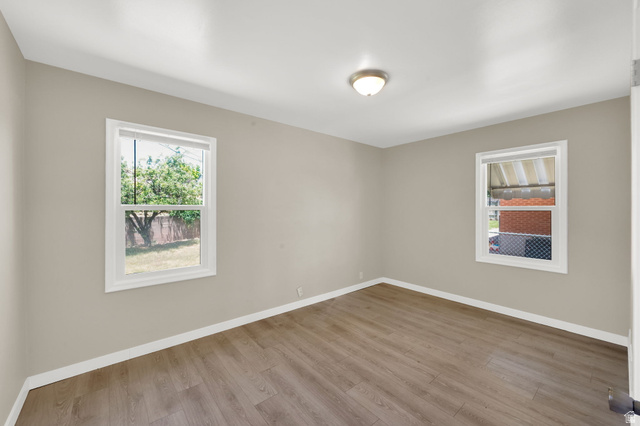 565 East 400 South Clearfield, UT 84015 - Photo 10 of 23
