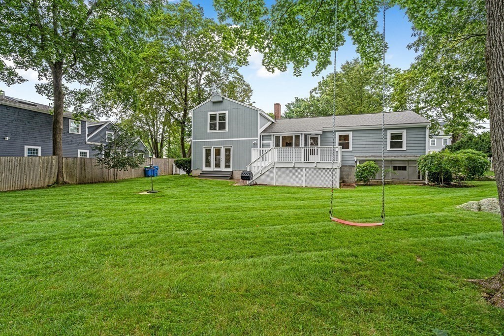 36 Marshall Road Wellesley, MA 02482 - Photo 16 of 28
