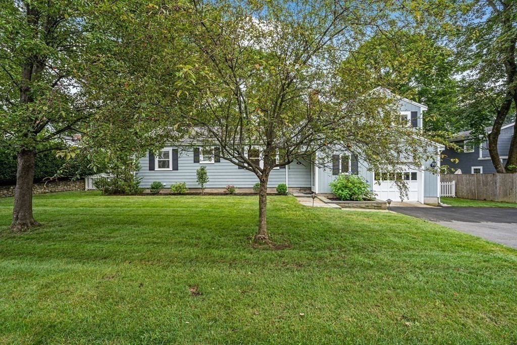 36 Marshall Road Wellesley, MA 02482 - Photo 17 of 28