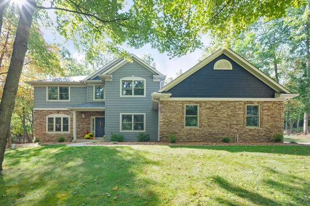 $699,000 | 1560 Stonecreek Drive, Niles, MI 49120