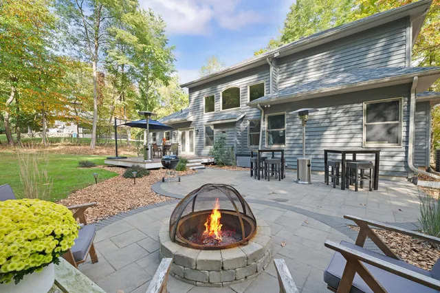 $699,000 | 1560 Stonecreek Drive, Niles, MI 49120