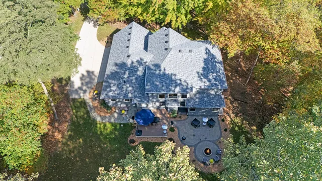 $699,000 | 1560 Stonecreek Drive, Niles, MI 49120